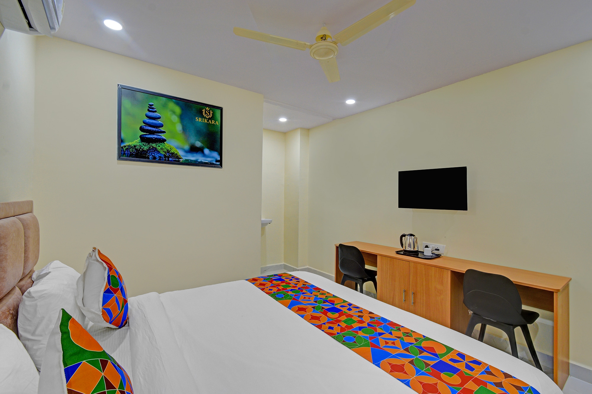 FabHotel Srikara Grand Luxury Rooms - Ramoji Film City Entrance, Hayat Nagar - Tap to explore photos