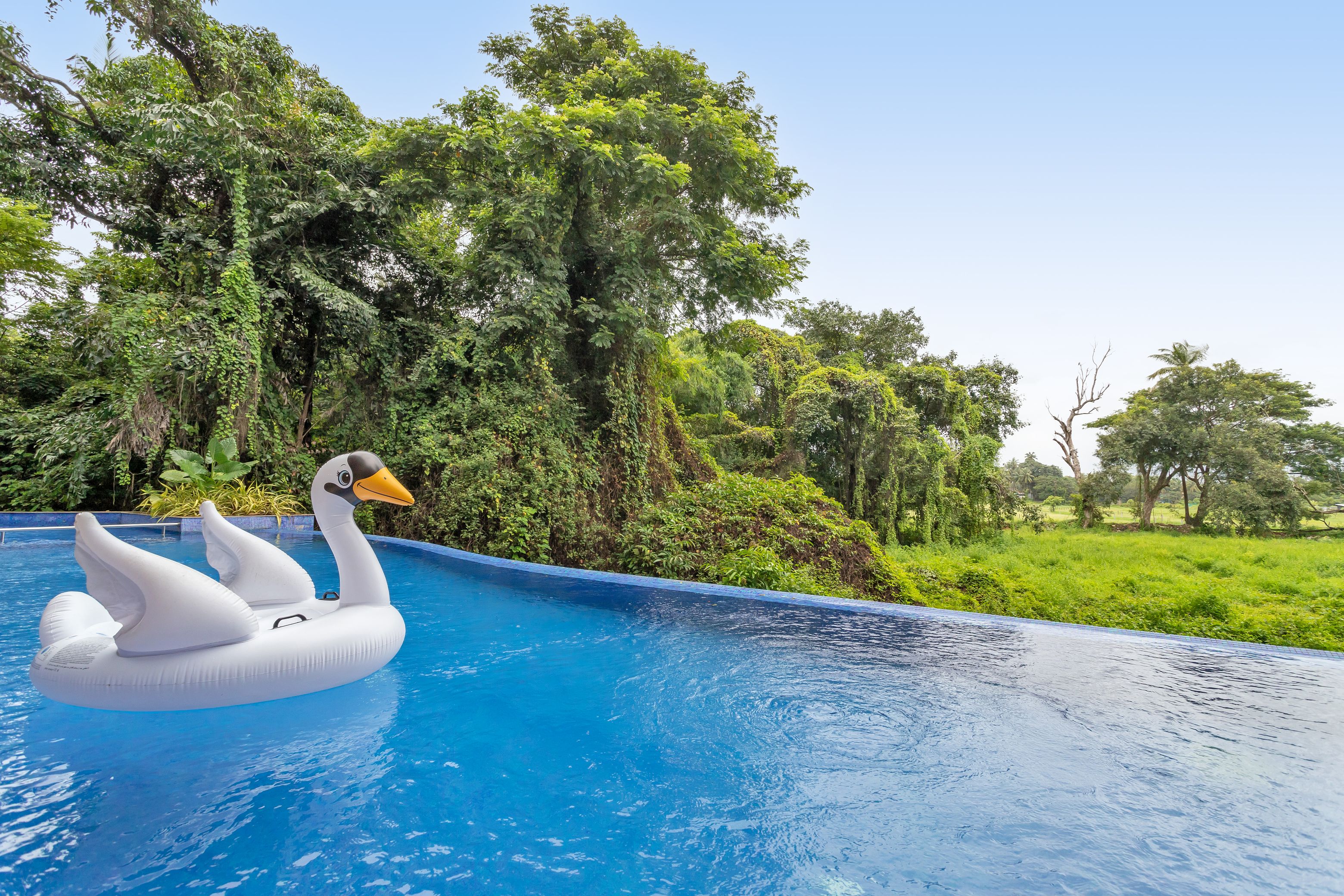 tisyastays | Tastefully Done 1BHK with Infinity Pool, 5mins to beach - Tap to explore photos