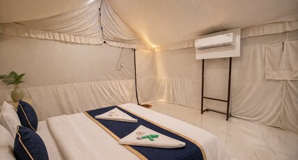 Gir County Resort Room Type - AC Swiss Tent with private Sitout