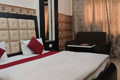 Hotel Vijay International