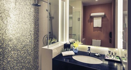 Mercure Yangon Kaba Aye Room Type - One Bedroom Deluxe King Size Bed-Living Room-Kitchenette-Balcony Mercure Yangon Kaba Aye Room Type - One Bedroom Deluxe King Size Bed-Living Room-Kitchenette-Balcony