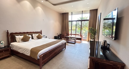 Vaikunth Village Resort Room Type - Vaikunth Super Deluxe Pond View Room with Balcony and Swing Vaikunth Village Resort Room Type - Vaikunth Super Deluxe Pond View Room with Balcony and Swing