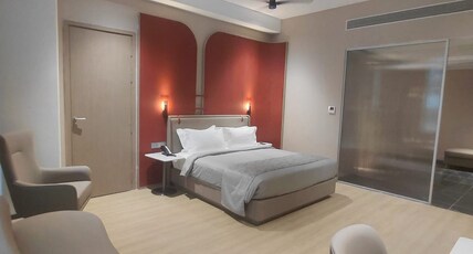 Hotel Natanya Room Type - Premium Suite with Pool View