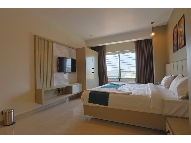 Vrindavan Lofty Stay Rooms In a Villa - Tap to explore photos