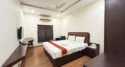 Hotel Himalaya Park Room Type - Executive Room