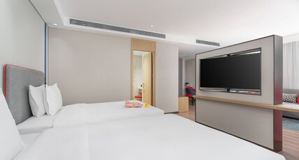 Holiday Inn Express XI'AN DAXING Room Type - 2 Double Suite Kids Theme