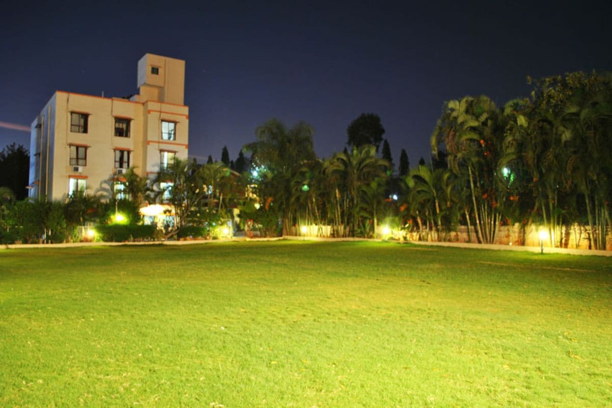Grand Maurya Resort - Tap to explore photos