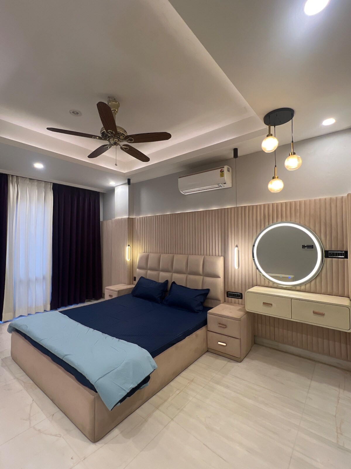 Elegant 3BHK Retreat Perfect for Families Groups - Tap to explore photos