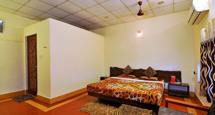 Motel Chandan  Room Type - Luxury A.C Room