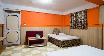 Hotel Satkaar Room Type - 4 Bed Deluxe Room