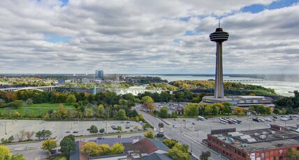 DoubleTree Fallsview Resort & Spa by Hilton Niagara Falls Room Type - 2QN 2ROOM STE US FALLSVIEW