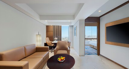 Hyatt Regency Chennai Room Type - REGENCY SUITE KING & Unlimited Complimentary IMFL beverages from 18:00 HRS to 20:00