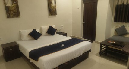 Hotel Excel Executive Room Type - Deluxe room