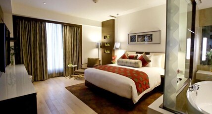 Crowne Plaza Greater Noida Room Type - Standard Queen Bed Accessible Room