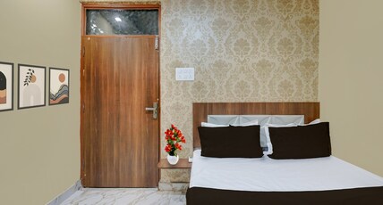 Super Hotel O Daraganj Ghat Prayagraj Formerly Purohit Inn Room Type - Classic with Balcony