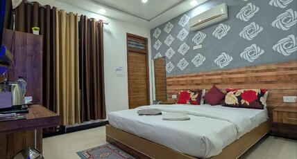 TajStreet Hostel Room Type - Deluxe Double Room with Terrace