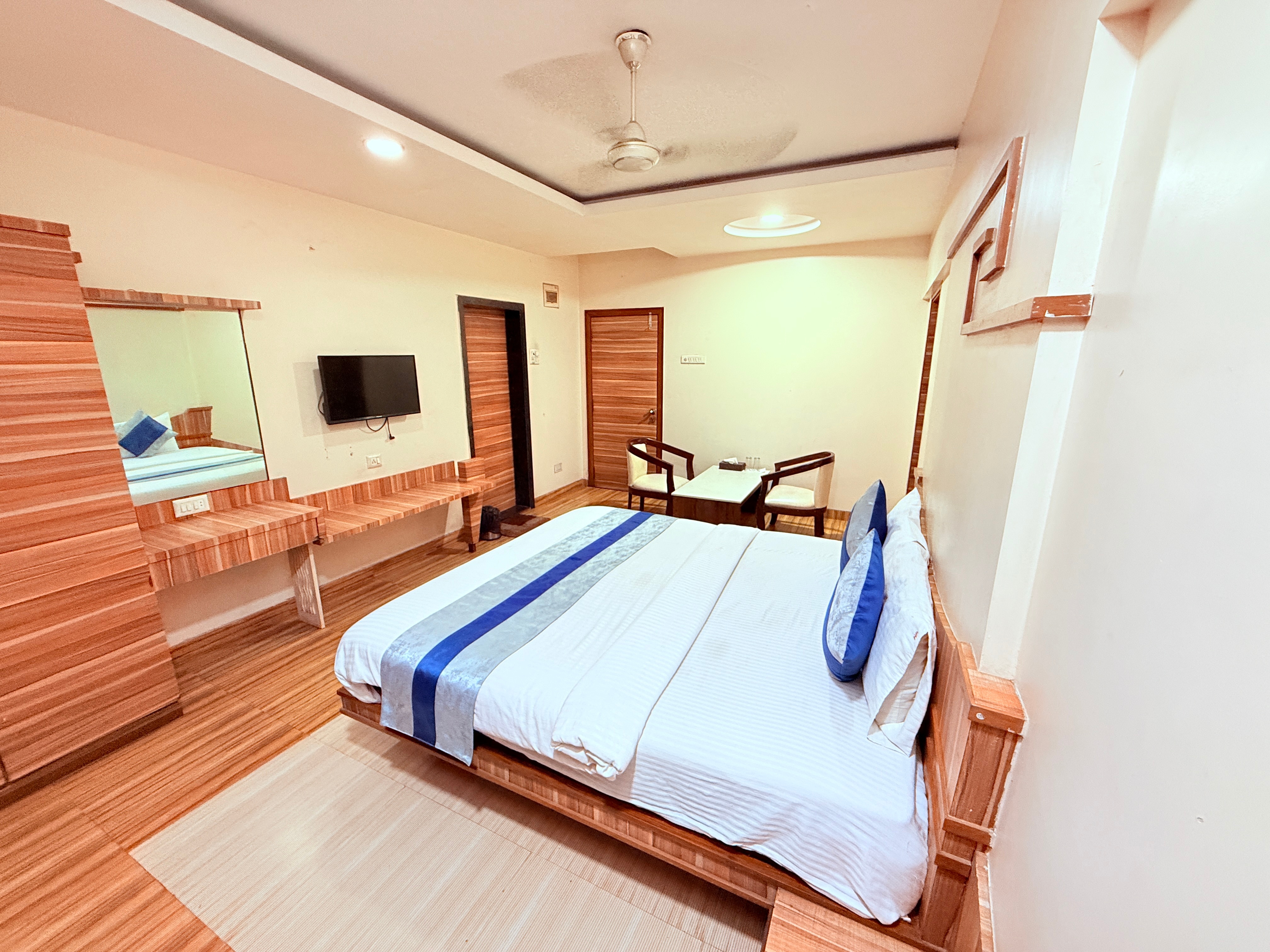 Praveen International Hotel - Tap to explore photos
