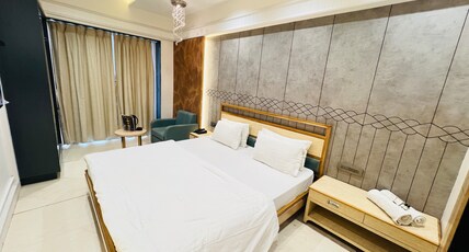 Hotel Mamta Palace - 500 Meters from Nakki Lake Mount Abu Room Type - Majestic Rooms