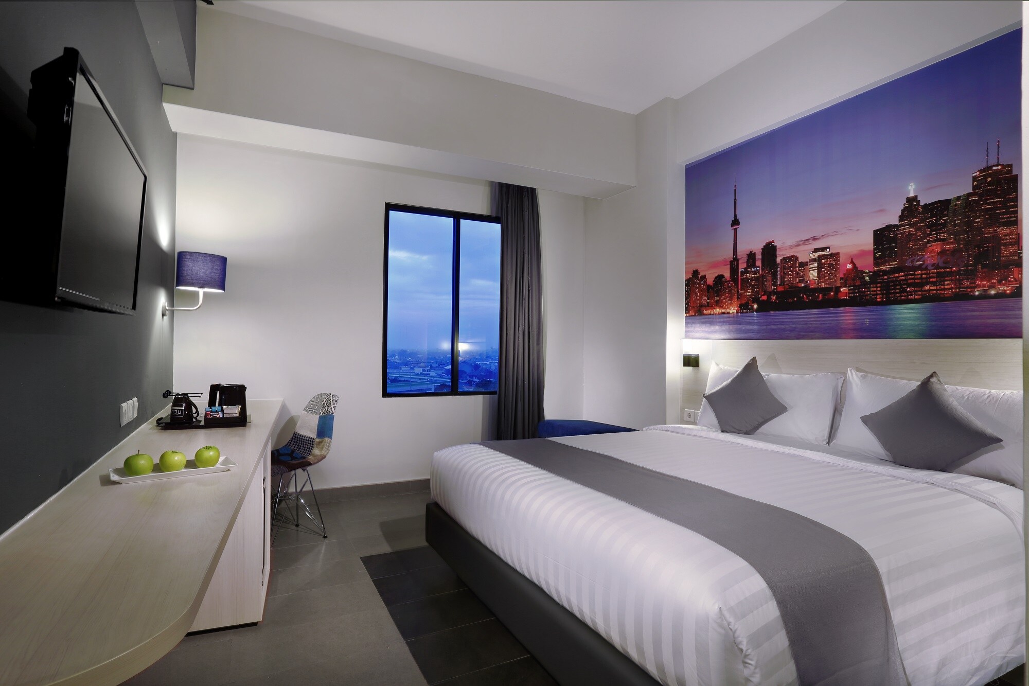Hotel Neo Plus Kebayoran Jakarta - Tap to explore photos