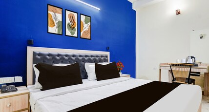 Collection O West Vinod Nagar Metro Station Formerly Royal Inn Room Type - Classic Collection O West Vinod Nagar Metro Station Formerly Royal Inn Room Type - Classic