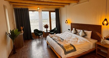 Yeti Resort, Hunder Room Type - Luxury Cottages with Sand Dunes View