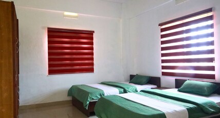 Hills and Views Apartments Thekkady Room Type - Bedroom with 2 Single Cots