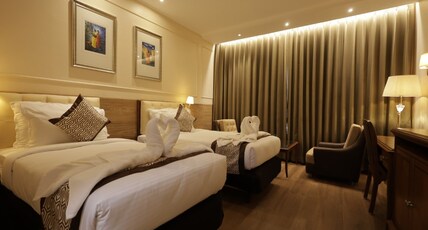 Hotel Aashray Inn Room Type - Deluxe AC Room - Twin Bed