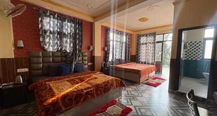 The Green View Home Stay Room Type - Family suit Double bedded