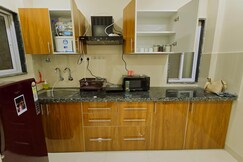 Pinteresty Cozy 1BHK near Brilliant convention