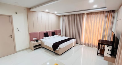 Avadh Hotel & Banquets Room Type - EXECUTIVE ROOMS