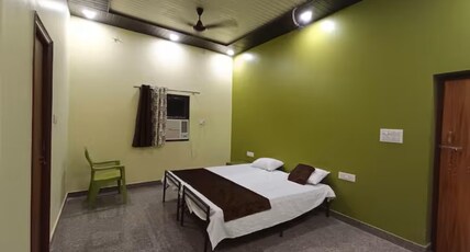Narayan Bhavan Room Type - Deluxe Room