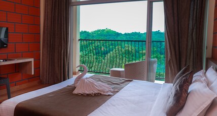 Serene Crest Resort and Spa Room Type - PREMIUM POOL VIEW BALCONY ROOM