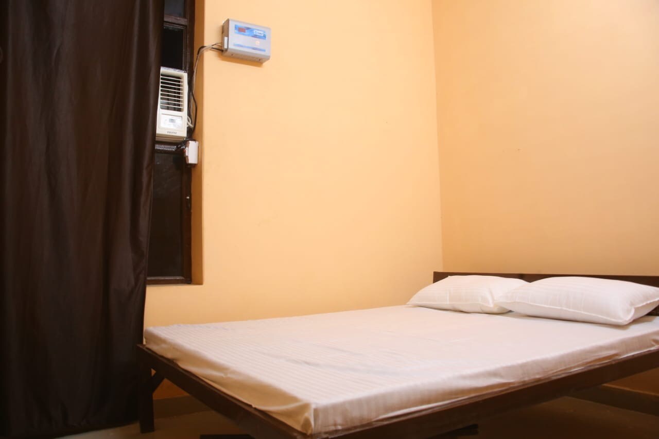 Hotel NGS - Tap to explore photos