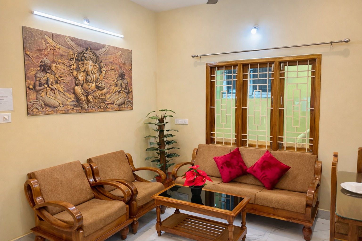 SRI APARTMENT HOMESTAY - Tap to explore photos