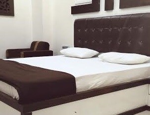 REST INN GUEST HOUSE - Tap to explore photos