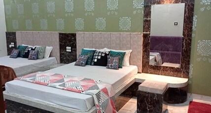 Shri Radhe Krishna Hotel Room Type - DELUXE HALL