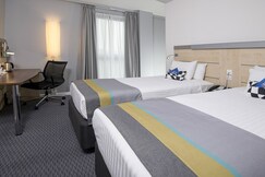 Holiday Inn Express HULL CITY CENTRE