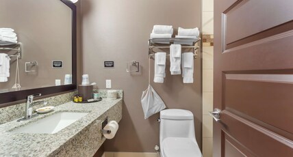 Best Western Plus Fox Creek Room Type - Suite-2 Queen Beds, Non-Smoking, Family Room, Kitchenette, Sofabed, Full Breakfast Best Western Plus Fox Creek Room Type - Suite-2 Queen Beds, Non-Smoking, Family Room, Kitchenette, Sofabed, Full Breakfast