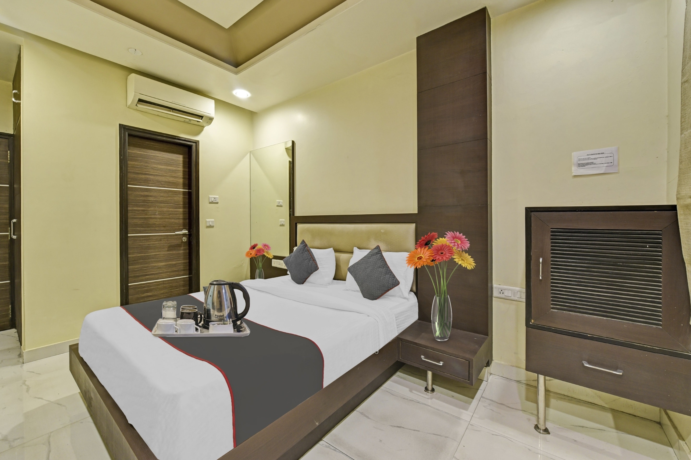 Townhouse Hotel Tatva - Tap to explore photos