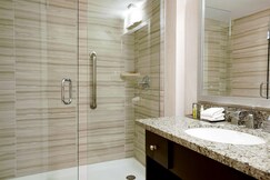 DOUBLETREE BY HILTON DENVER SE