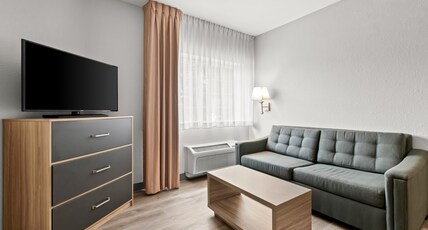 Candlewood Suites HAZLETON, an IHG hotel Room Type - 1 Queen Bed One Bedroom Suite