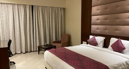 Hotel Ashish Safari Room Type - Deluxe Room