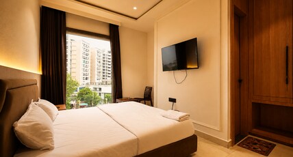 Hotel River Front Room Type - Executive Room Hotel River Front Room Type - Executive Room