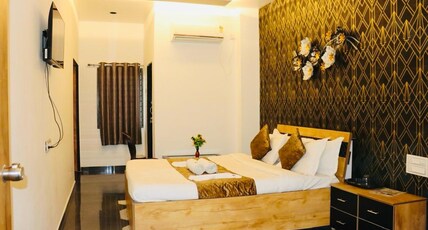 HOTEL THE GRAND MARUTI Room Type - Super Premier Room