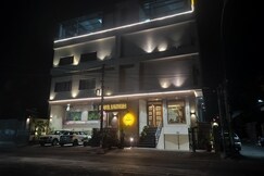 Hotel Luxuria