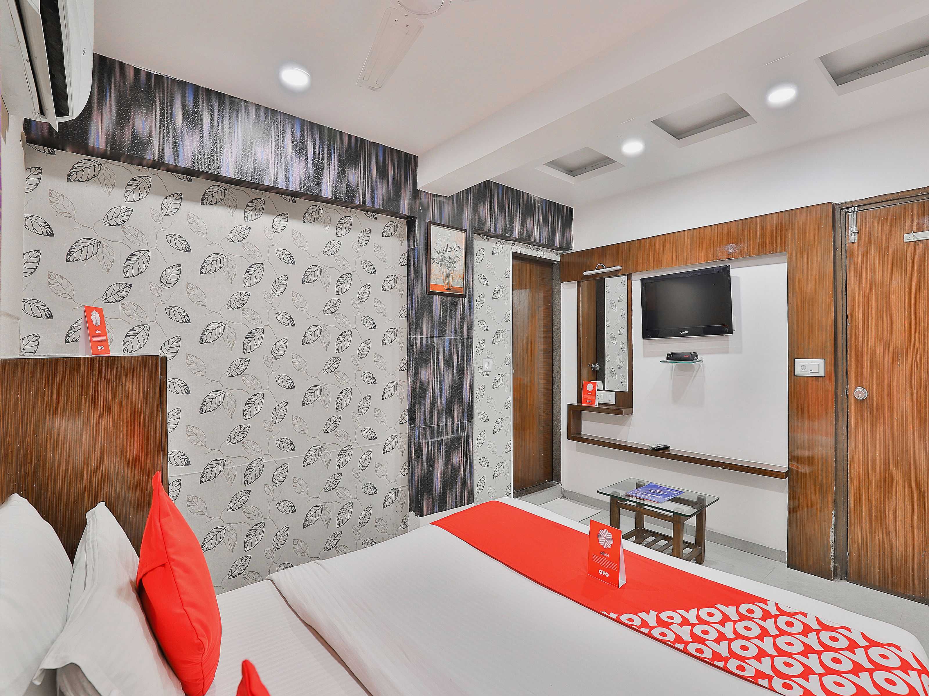 Hotel O Keshav - Tap to explore photos