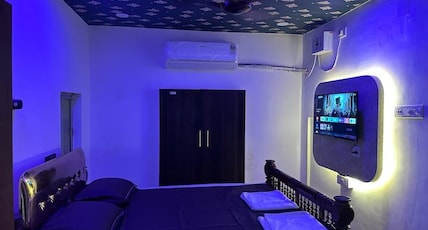 Savitri Niwas | Entire Studio & 1BHK Apartment Room Type - Savitri Niwas 1 BR near Gundicha Temple With Indian Washroom Savitri Niwas | Entire Studio & 1BHK Apartment Room Type - Savitri Niwas 1 BR near Gundicha Temple With Indian Washroom