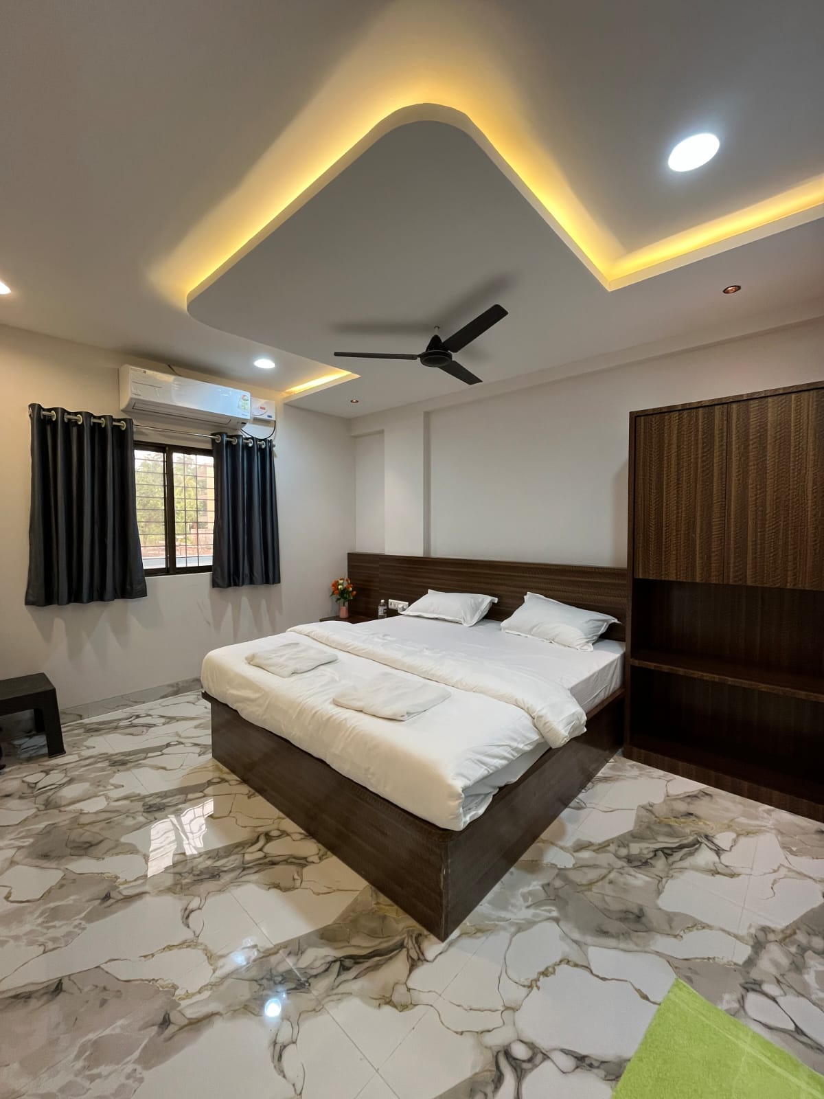 Atithi Villa / Resort - Tap to explore photos
