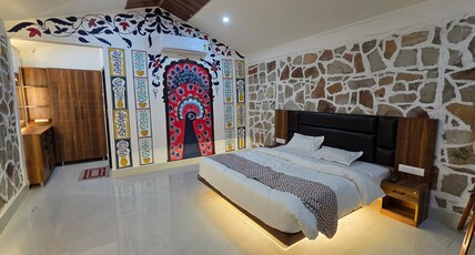 Sariska Desi Dhani Room Type - MAHARAJA CATEGORY Cortage Stone Base
