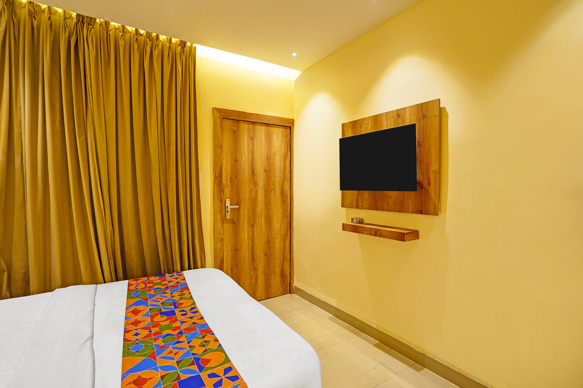 FabHotel Shri Shubh Palace - Tap to explore photos